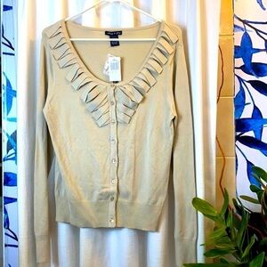 NWT Audrey & Grace Soft Sepia V Neck Ruffled Cardigan Size Large
